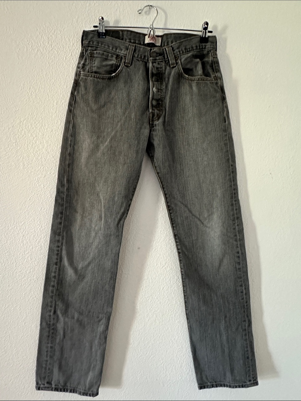 Men's LEVIS 501 Straight Leg Buttonfly in Vintage Grey, size 32 x 34